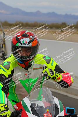 media/Mar-20-2023-Moto Forza (Mon) [[d0bbc59e78]]/Around the Pits/